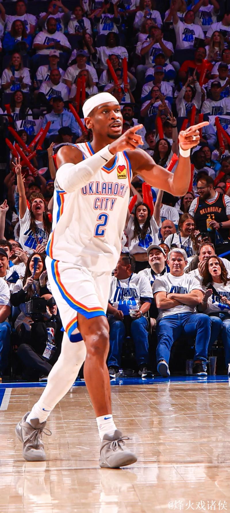 亚历山大35+9哈滕14+14 雷霆险胜送勇士3连败 亚历山大35+9哈滕14+14 雷霆险胜送勇士3连败